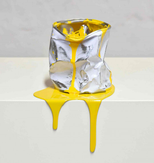 Le vieux pot de peinture jaune - 363