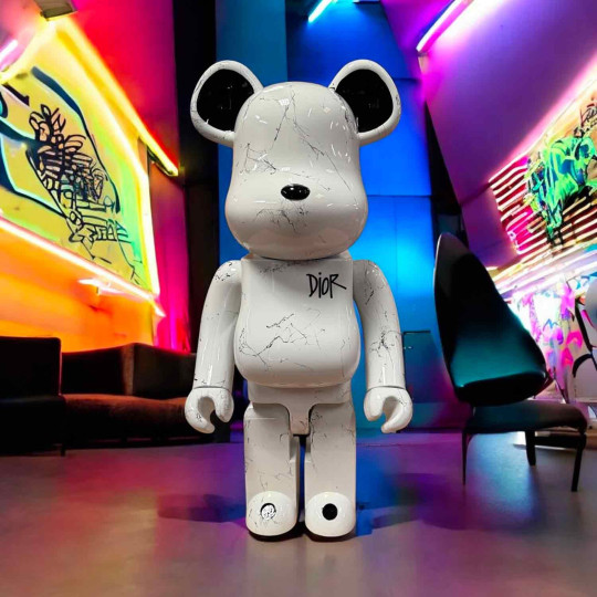 BEARBRICKS TRIBUTE TO DIOR